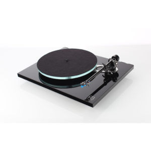 Rega Planar 3 in black