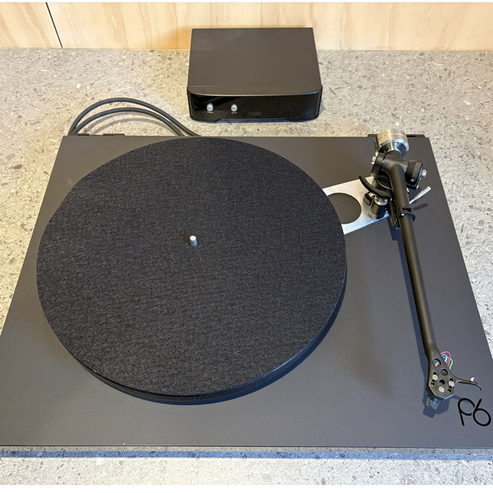 1000_exdem_p6_3 Rega Planar 6